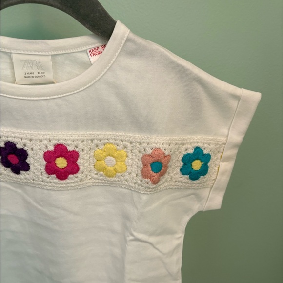 ZARA CROCHET FLORAL T-SHIRT - Picture 3 of 7